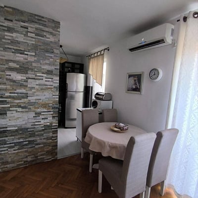 Location d’un appartement chaleureux de 3 pièces, 58 m², centre de Belgrade, Serbie